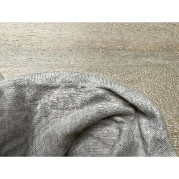 Theory Aria Hooded Pullover Sweater in Cream Beige Size Medium Wool Blend - Picture 8 of 8